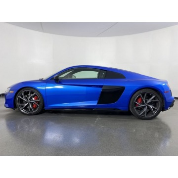 Audi R8  Kabriolet 2022,  5.2 benzyna, automat - Na sprzedaż za 725 700 zł - Katowice - zdjęcie 6