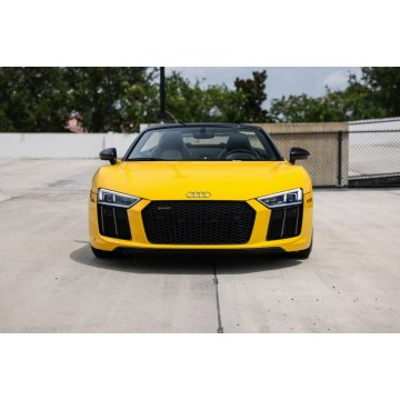 Audi R8  Kabriolet 2018,  5.2 benzyna - Na sprzedaż za 589 170 zł - Katowice - zdjęcie 2
