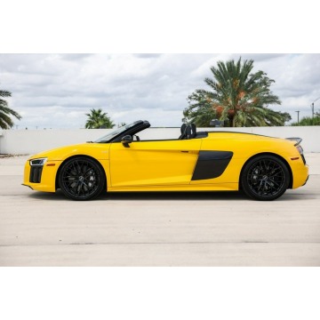 Audi R8  Kabriolet 2018,  5.2 benzyna - Na sprzedaż za 589 170 zł - Katowice - zdjęcie 4