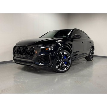 Audi RS Q8 - 4.0 V8 automat