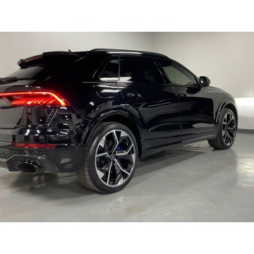 Audi RS Q8  SUV 2021,  4.0 benzyna, automat - Na sprzedaż za 232 470 zł - Katowice - zdjęcie 6
