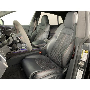 Audi RS Q8  SUV 2021,  4.0 benzyna, automat - Na sprzedaż za 255 840 zł - Katowice - zdjęcie 6