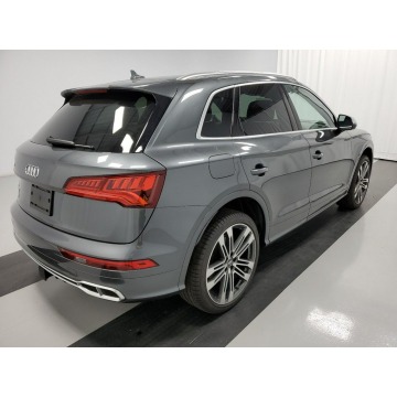 Audi SQ5  SUV 2020,  3.0 benzyna, automat - Na sprzedaż za 191 880 zł - Katowice - zdjęcie 4