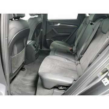 Audi SQ5  SUV 2020,  3.0 benzyna, automat - Na sprzedaż za 191 880 zł - Katowice - zdjęcie 9