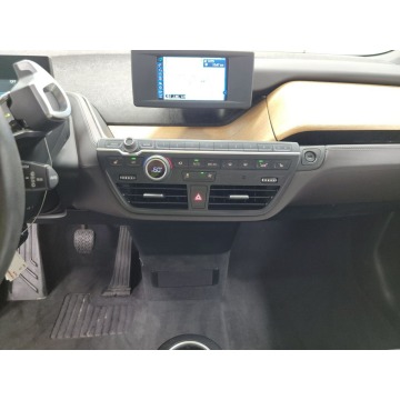 BMW i3  Hatchback 2016,  0.6 hybryda, automat - Na sprzedaż za 100 860 zł - Katowice - zdjęcie 9