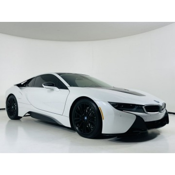 BMW i8 - 1.5 TwinPower Turbo 231 KM + electric 131 KM