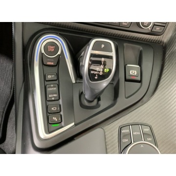 BMW i8  Kabriolet 2019,  1.5 hybryda, automat - Na sprzedaż za 383 760 zł - Katowice - zdjęcie 9