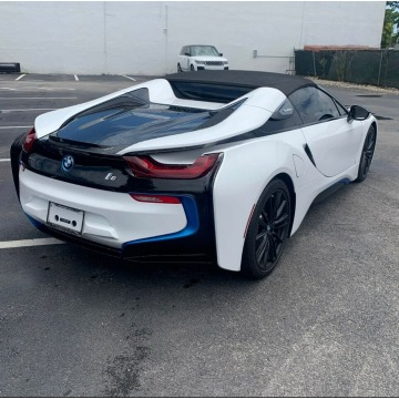 BMW i8  Kabriolet 2019,  1.5 hybryda, automat - Na sprzedaż za 383 760 zł - Katowice - zdjęcie 4