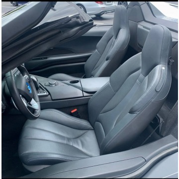 BMW i8  Kabriolet 2019,  1.5 hybryda, automat - Na sprzedaż za 383 760 zł - Katowice - zdjęcie 5