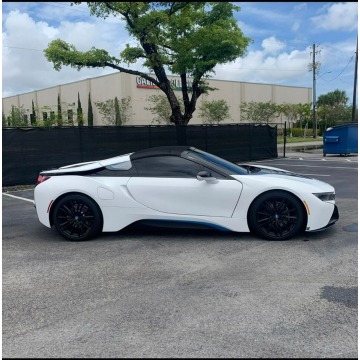 BMW i8  Kabriolet 2019,  1.5 hybryda, automat - Na sprzedaż za 383 760 zł - Katowice - zdjęcie 7