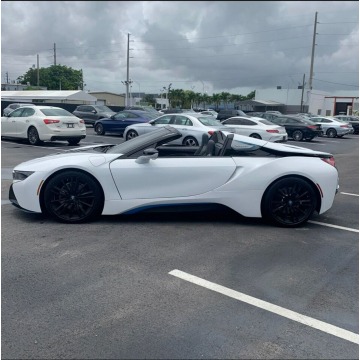 BMW i8  Kabriolet 2019,  1.5 hybryda, automat - Na sprzedaż za 383 760 zł - Katowice - zdjęcie 8