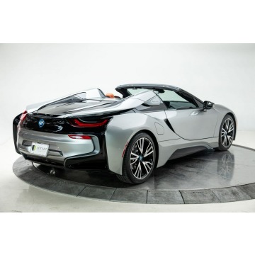 BMW i8  Kabriolet 2019,  1.5 hybryda, automat - Na sprzedaż za 416 000 zł - Katowice - zdjęcie 3
