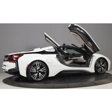 BMW i8  Kabriolet 2018,  1.5 benzyna, automat - Na sprzedaż za 392 370 zł - Katowice - zdjęcie 6