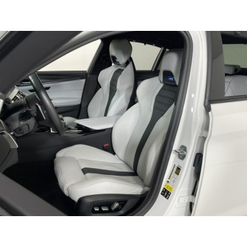 BMW M5  Sedan/Limuzyna 2019,  4.4 benzyna, automat - Na sprzedaż za 368 988 zł - Katowice - zdjęcie 9