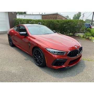 BMW M8 - 4.4 V8