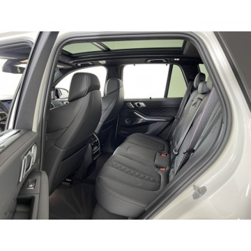 BMW X5 M  SUV 2021,  4.4 benzyna, automat - Na sprzedaż za 349 320 zł - Katowice - zdjęcie 5