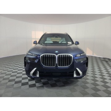 BMW X7  SUV 2023,  3.0 benzyna, automat - Na sprzedaż za 421 890 zł - Katowice - zdjęcie 2