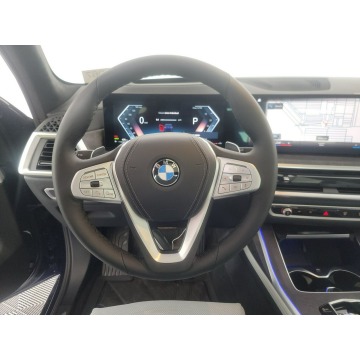 BMW X7  SUV 2023,  3.0 benzyna, automat - Na sprzedaż za 421 890 zł - Katowice - zdjęcie 9