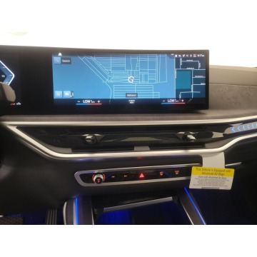 BMW X7  SUV 2023,  3.0 benzyna, automat - Na sprzedaż za 421 890 zł - Katowice - zdjęcie 10