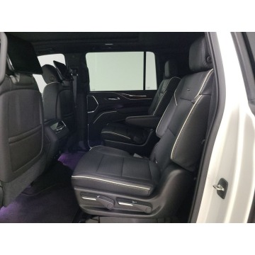 Cadillac Escalade  SUV 2021,  6.2 benzyna, automat - Na sprzedaż za 474 534 zł - Katowice - zdjęcie 9