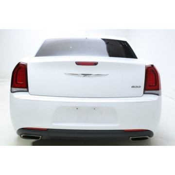 Chrysler 300C  Sedan/Limuzyna 2019,  3.6 benzyna, automat - Na sprzedaż za 111 684 zł - Katowice - zdjęcie 6
