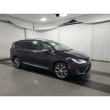 2017 Chrysler Pacifica Limited FWD