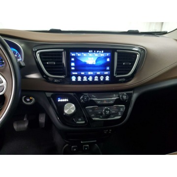 Chrysler Pacifica  Minivan/Van 2017,  3.6 benzyna, automat - Na sprzedaż za 95 202 zł - Katowice - zdjęcie 9