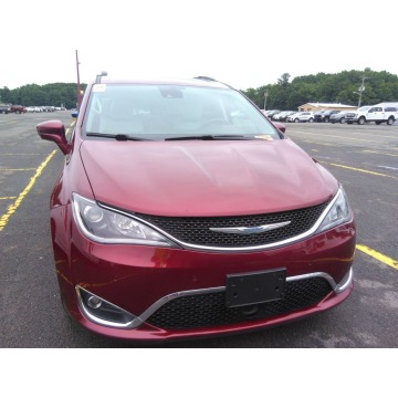 2018 Chrysler Pacifica Touring L Plus FWD