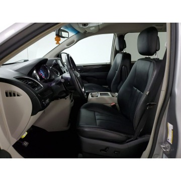 Chrysler Town & Country  Minivan/Van 2016,  3.6 benzyna, automat - Na sprzedaż za 62 115 zł - Katowice - zdjęcie 5