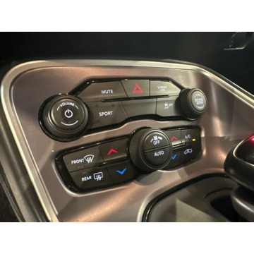 Dodge Challenger  Coupe/Sportowy 2021,  3.6 benzyna, automat - Na sprzedaż za 111 807 zł - Katowice - zdjęcie 12