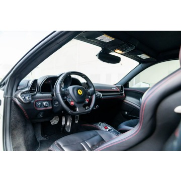 Ferrari 458  Coupe/Sportowy 2014,  4.5 benzyna - Na sprzedaż za 1 100 000 zł - Katowice - zdjęcie 11