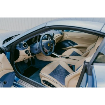 Ferrari California  Kabriolet 2015,  4.3 benzyna, automat - Na sprzedaż za 475 400 zł - Katowice - zdjęcie 8