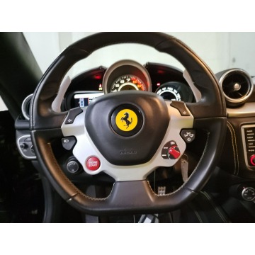 Ferrari California  Kabriolet 2016,  4.3 benzyna, automat - Na sprzedaż za 490 400 zł - Katowice - zdjęcie 7