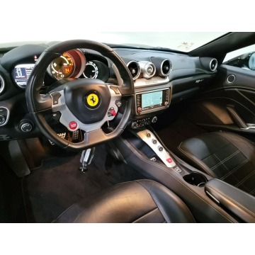 Ferrari California  Kabriolet 2016,  4.3 benzyna, automat - Na sprzedaż za 490 400 zł - Katowice - zdjęcie 8