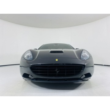 Ferrari California  Kabriolet 2014,  4.3 benzyna, automat - Na sprzedaż za 5 650 620 zł - Katowice - zdjęcie 3