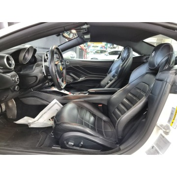 Ferrari California  Kabriolet 2015,  4.3 benzyna, automat - Na sprzedaż za 470 400 zł - Katowice - zdjęcie 5