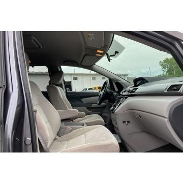 Honda Odyssey  Minivan/Van 2016,  3.5 benzyna, automat - Na sprzedaż za 74 046 zł - Katowice - zdjęcie 9
