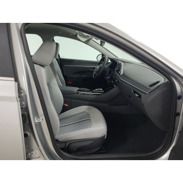 Hyundai Sonata  Sedan/Limuzyna 2021,  2.5 benzyna, automat - Na sprzedaż za 98 277 zł - Katowice - zdjęcie 8