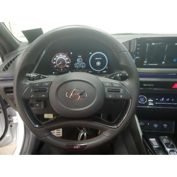 Hyundai Sonata  Sedan/Limuzyna 2021,  2.5 benzyna, automat - Na sprzedaż za 135 288 zł - Katowice - zdjęcie 9