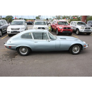 Jaguar  1972,  5.3 benzyna, automat - Na sprzedaż za 129 000 zł - Katowice - zdjęcie 4