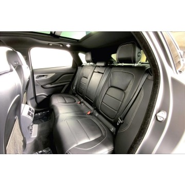 Jaguar F-PACE  SUV 2018,  3.0 benzyna, automat - Na sprzedaż za 210 576 zł - Katowice - zdjęcie 9