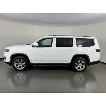 Jeep Wagoneer  SUV 2022,  5.7 benzyna, automat - Na sprzedaż za 314 200 zł - Katowice - zdjęcie 5