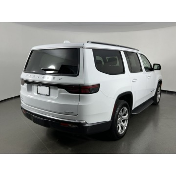Jeep Wagoneer  SUV 2022,  5.7 benzyna, automat - Na sprzedaż za 314 200 zł - Katowice - zdjęcie 6