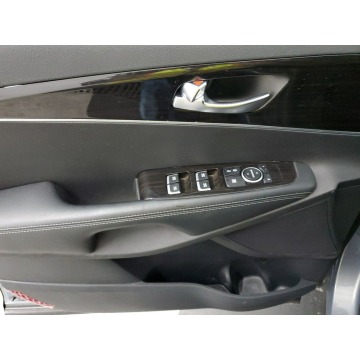 Kia Sorento  SUV 2020,  2.4 benzyna - Na sprzedaż za 592 860 zł - Katowice - zdjęcie 8