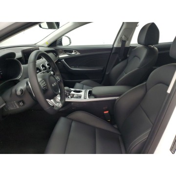 Kia Stinger  Coupe/Sportowy 2022,  3.3 benzyna, automat - Na sprzedaż za 196 554 zł - Katowice - zdjęcie 8