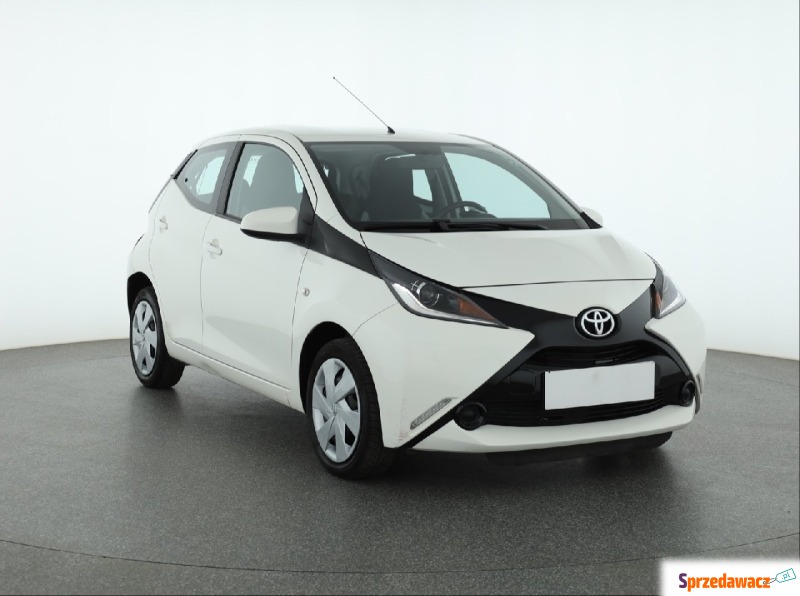 Toyota Aygo  Hatchback 2016,  1.0 benzyna - Na sprzedaż za 35 999 zł - Piaseczno