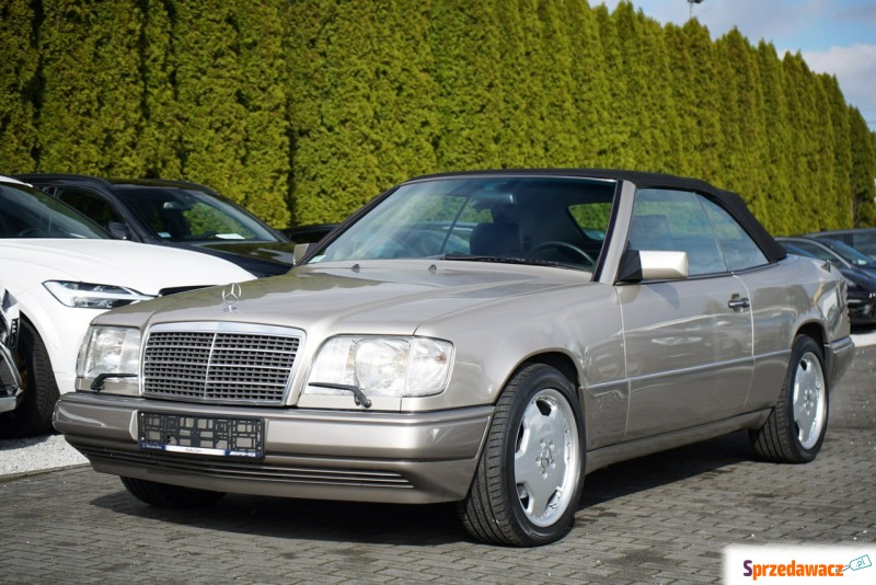 Mercedes - Benz W124  Kabriolet 1994,  3.2 benzyna - Na sprzedaż za 119 900 zł - Baranowo