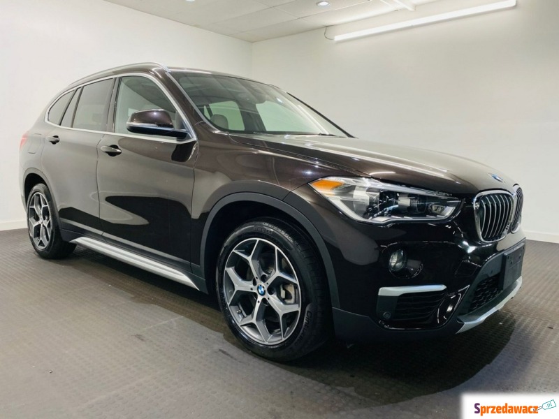 BMW X1  SUV 2019,  2.0 benzyna - Na sprzedaż za 124 230 zł - Katowice