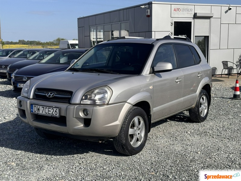 Hyundai Tucson - 2.0 16V 141KM 2006r. Climatronic, - Samochody osobowe - Wojkowice