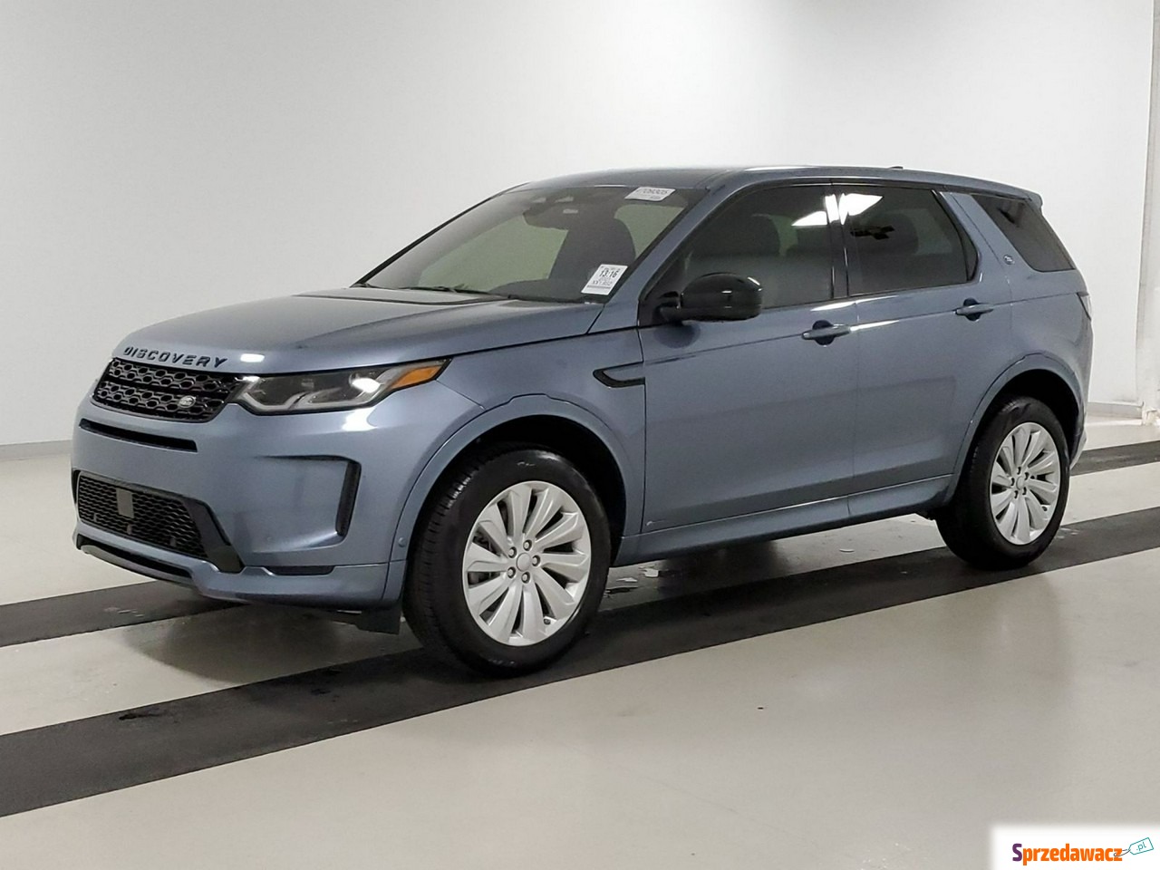 Land Rover Discovery 2021